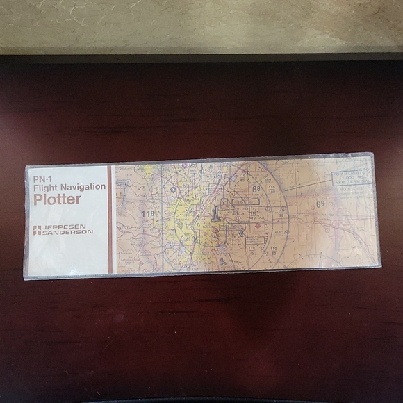 Vintage APR E6-B Flight Computer w/Manual Case & PN-1 Navigational Plotter - Picture 6 of 7